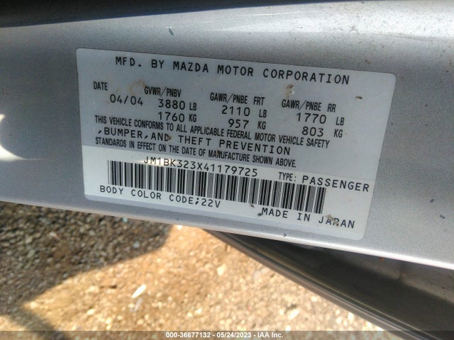2004 MAZDA MAZDA3 S VIN: JM1BK323X41179725