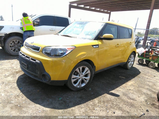 KIA SOUL + 2015 KNDJP3A5XF7142027 Image 2
