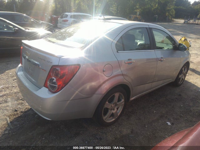 Chevrolet SONIC LTZ 2015 1G1JE5SB8F4124500 Image 4