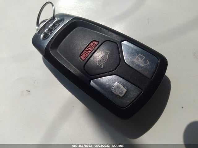 WA1LAAF71HD013455 Audi Q7 Premium Plus