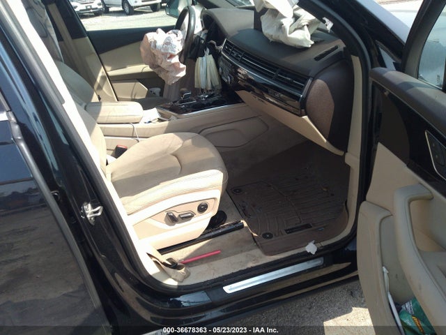 WA1LAAF71HD013455 Audi Q7 Premium Plus