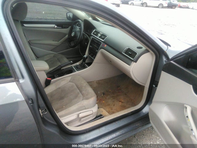 1VWAS7A34EC070328 Volkswagen PASSAT S