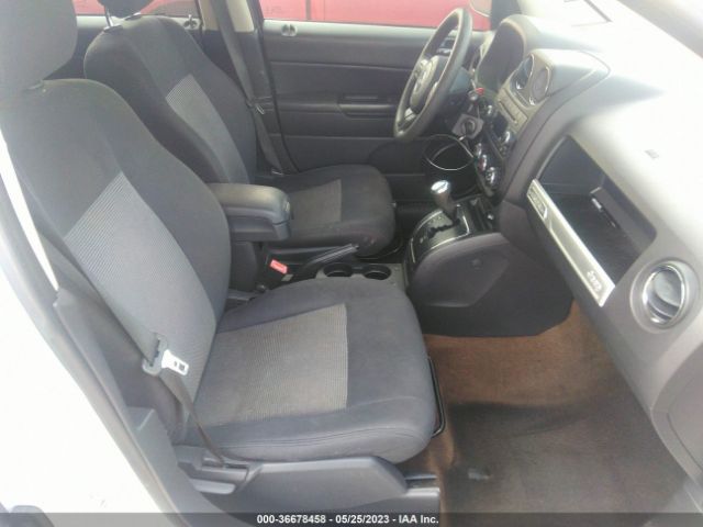 1C4NJCBA9HD146752 Jeep Compass Sport