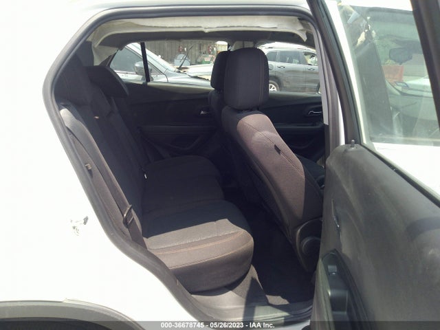 Chevrolet TRAX LS 2019 3GNCJKSB2KL391119 Image 8