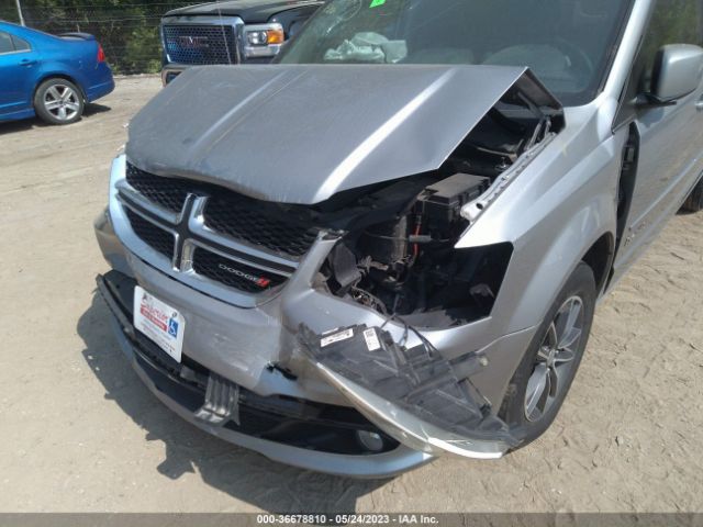 2C4RDGCGXHR858445 Dodge Grand Caravan Sxt