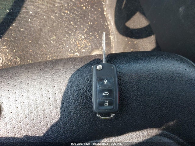 1VWBS7A31EC068816 Volkswagen Passat Se W/sunroof
