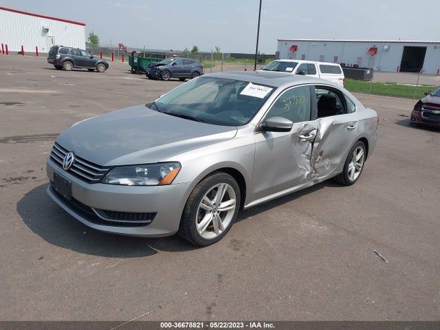 1VWBS7A31EC068816 Volkswagen Passat Se W/sunroof