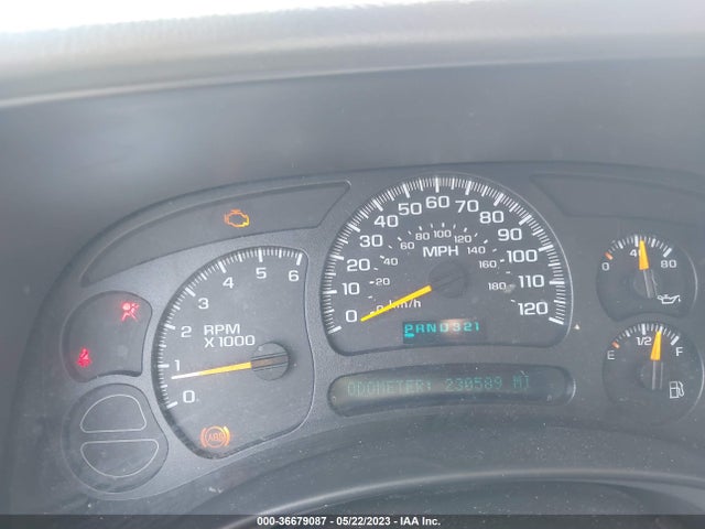 2005 CHEVROLET SILVERADO 1500 LS VIN: 2GCEC19V451118470