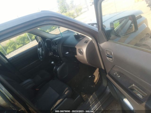 1C4NJPBA4GD810817 Jeep Patriot Sport