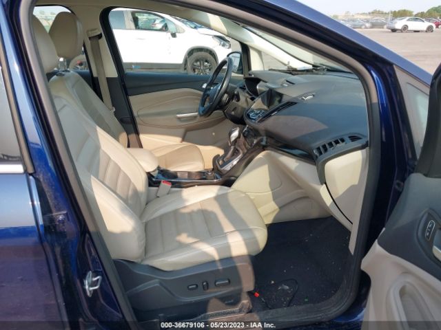 1FADP5FU7HL100116 Ford C-max Energi Titanium