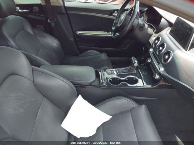 KNAE25LAXK6056204 KIA Stinger Premium