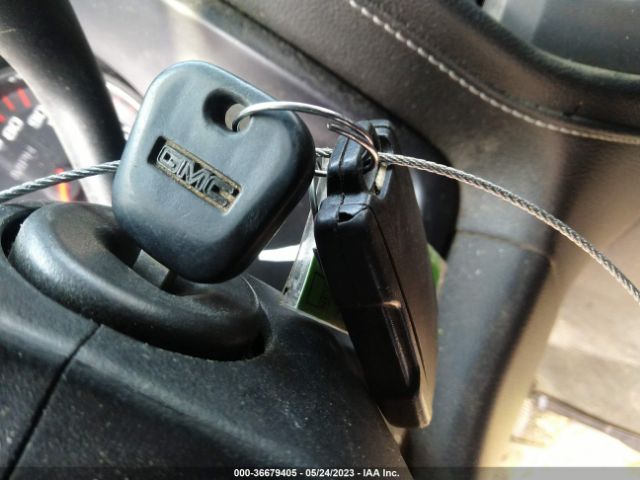 3GTU2MEC3GG355546 GMC Sierra 1500 Sle