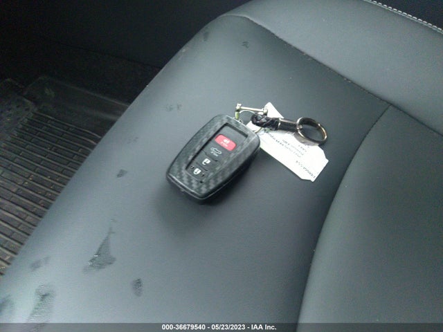 2023 TOYOTA RAV4 HYBRID XLE PREMIUM VIN: JTMB6RFV2PD086851