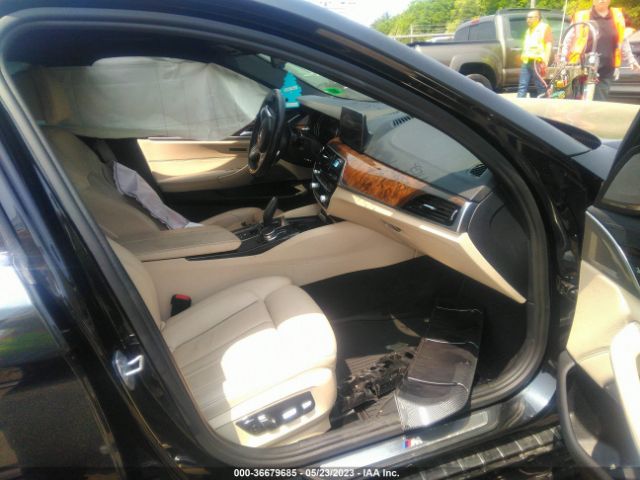 WBAJE7C34HG888093 BMW 5 Series 540i Xdrive