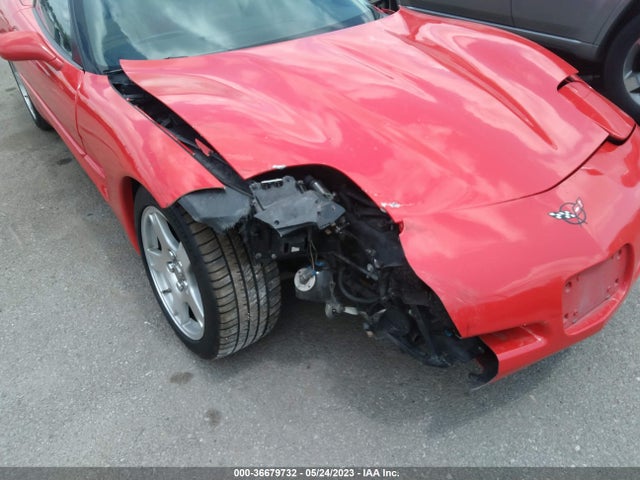 1998 CHEVROLET CORVETTE VIN: 1G1YY32G2W5113637