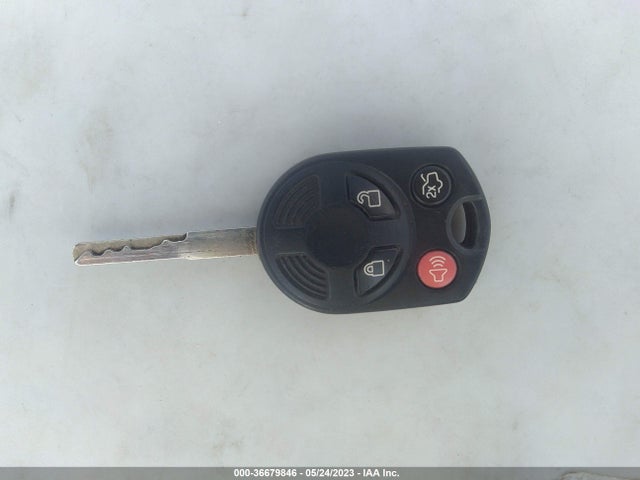 Ford FOCUS SE 2017 1FADP3F2XHL225663 Image 3