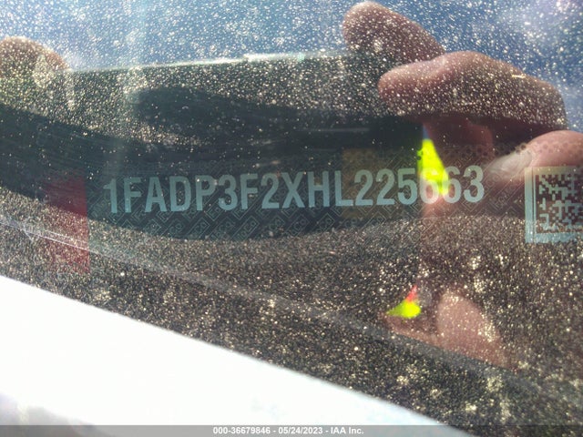 Ford FOCUS SE 2017 1FADP3F2XHL225663 Image 11