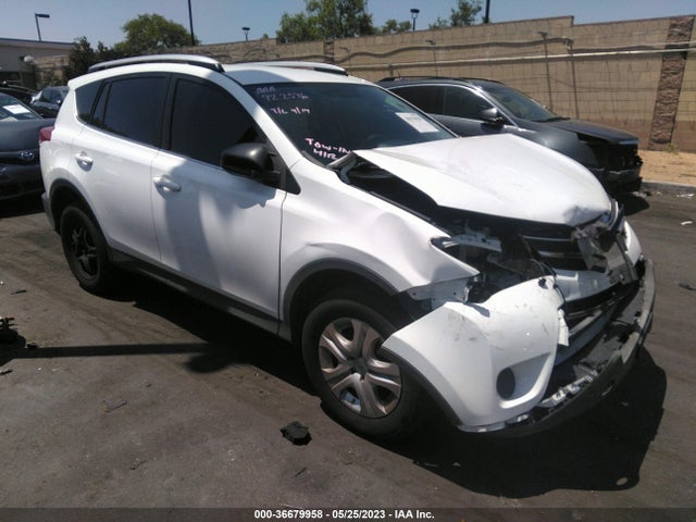 Toyota RAV4 LE 2015 JTMZFREV9FJ027022 Image 1