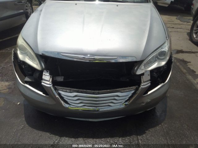 1C3BCBEB6EN158203 Chrysler 200 Touring