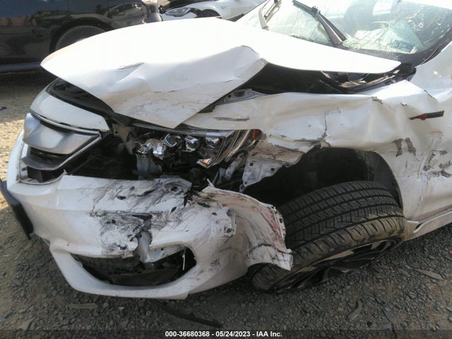 19UDE2F82JA005192 Acura Ilx W/premium