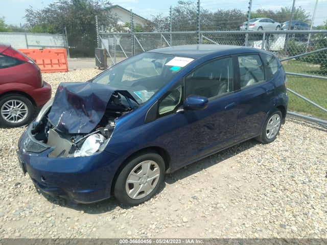 2013 HONDA FIT VIN: JHMGE8H30DC077452