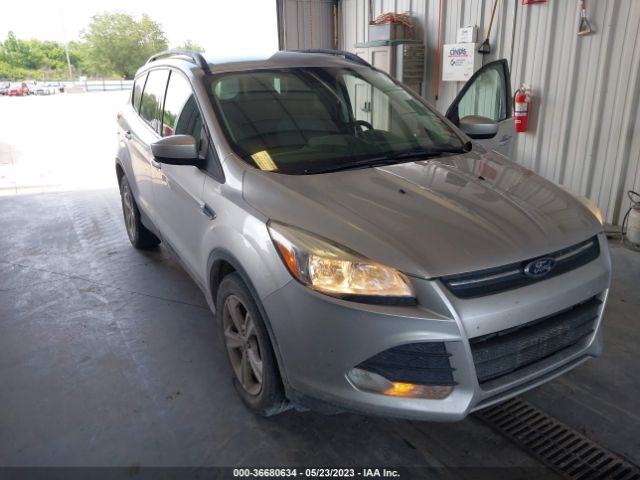 1FMCU0GXXGUB74502 Ford ESCAPE SE