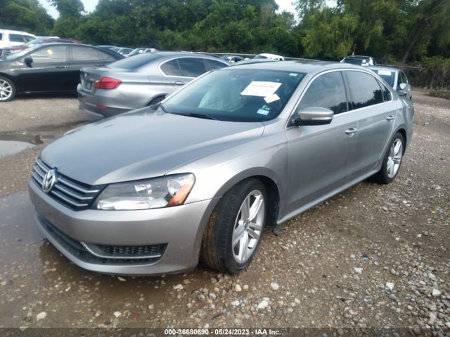 1VWBS7A37EC073681 Volkswagen Passat Se W/sunroof