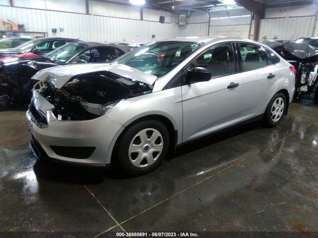 Ford FOCUS S 2015 1FADP3E2XFL350533 Image 2