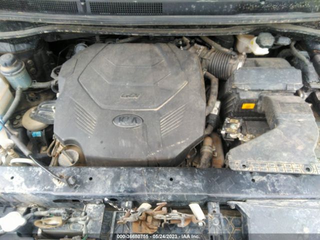 KNDMB5C15L6582711 KIA SEDONA LX
