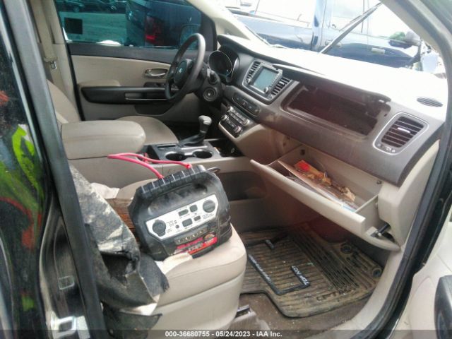KNDMB5C15L6582711 KIA SEDONA LX