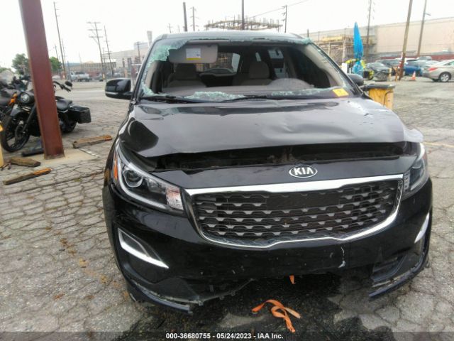 KNDMB5C15L6582711 KIA SEDONA LX