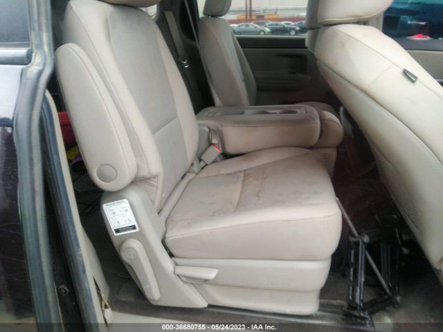 KNDMB5C15L6582711 KIA SEDONA LX