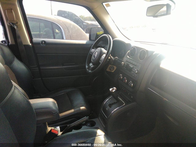 1C4NJRBB5GD683886 Jeep Patriot Sport Se
