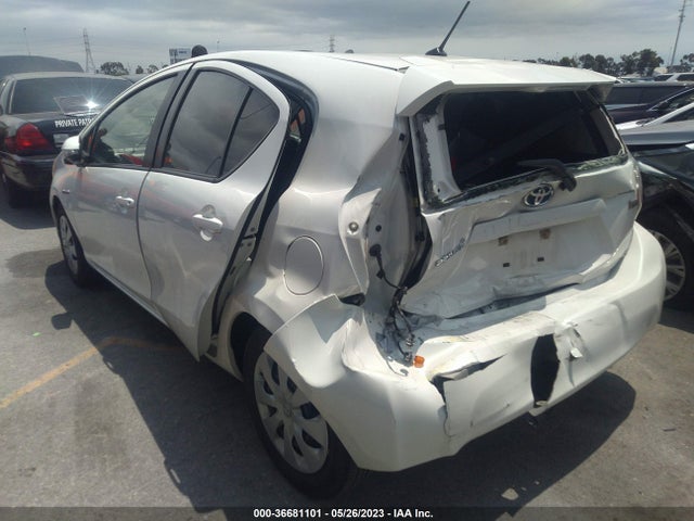 Toyota Prius C One/three/two/four 2014 JTDKDTB33E1559243 Image 4