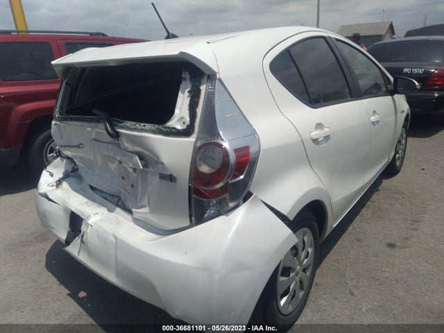 Toyota Prius C One/three/two/four 2014 JTDKDTB33E1559243 Image 5