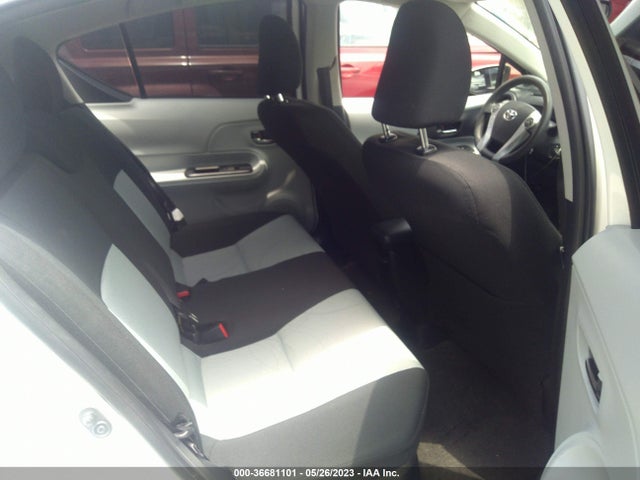 Toyota Prius C One/three/two/four 2014 JTDKDTB33E1559243 Image 9