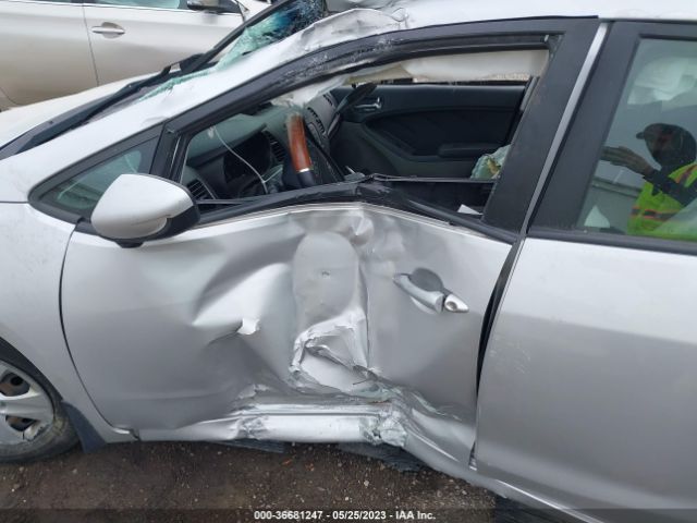 KNAFK4A66G5554426 KIA FORTE LX