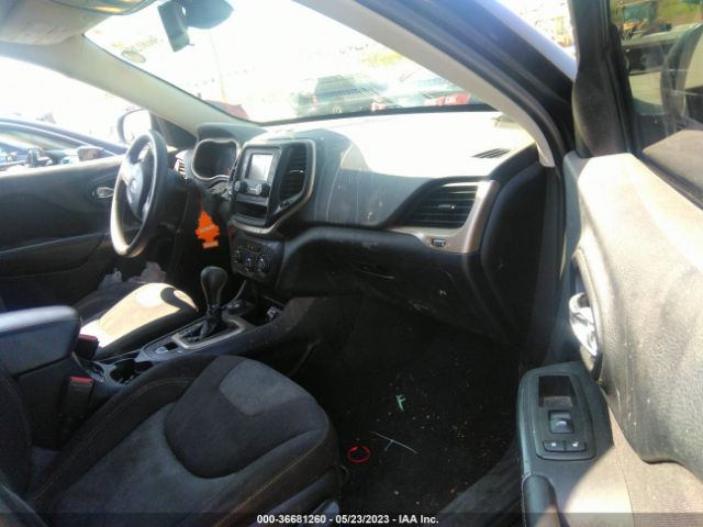 1C4PJMAB3GW102418 Jeep Cherokee Sport