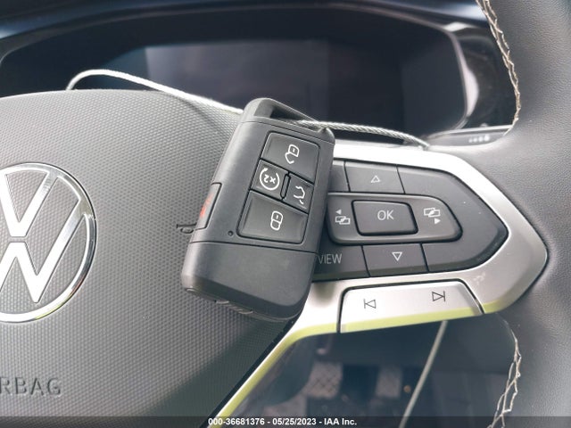 3VVLX7B24NM050826 Volkswagen TAOS SE