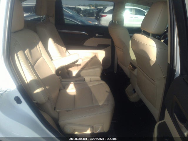 2018 Toyota Highlander, VIN: 5TDDGRFH2JS051156
