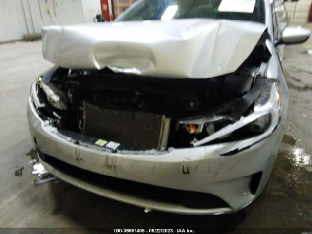 3KPFK4A75JE246400 KIA FORTE LX