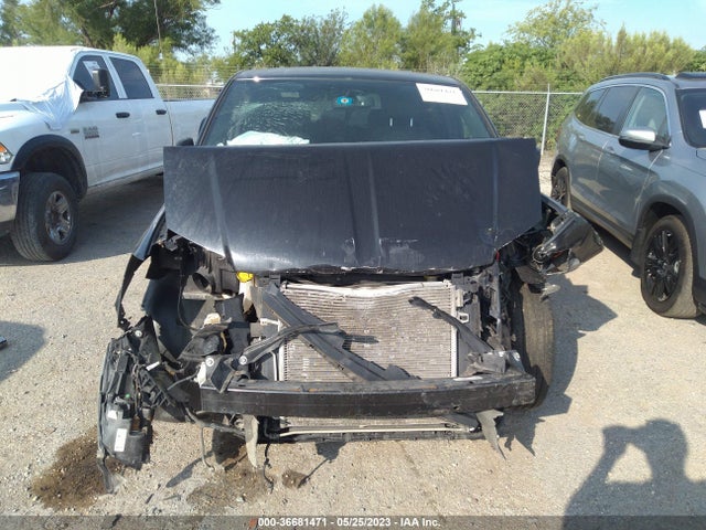 2C4RC1HGXFR506049 Chrysler Town & Country S
