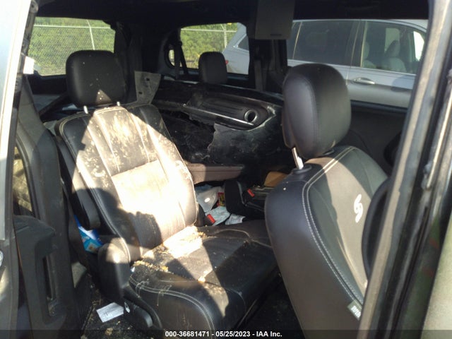 2C4RC1HGXFR506049 Chrysler Town & Country S