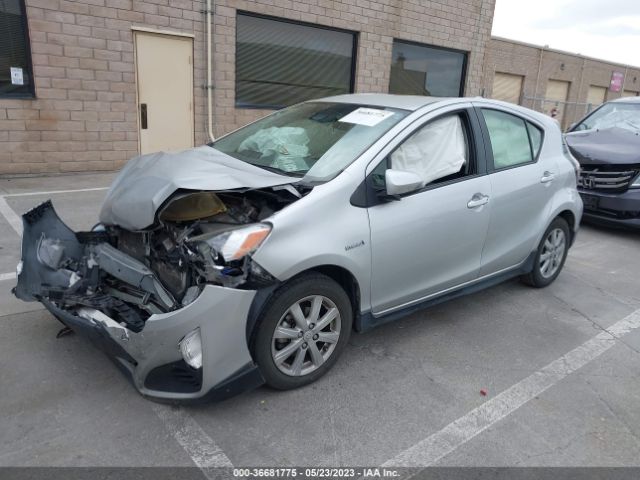 Toyota Prius C One/two/three/four 2017 JTDKDTB32H1595445 Image 2