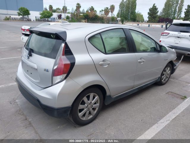 Toyota Prius C One/two/three/four 2017 JTDKDTB32H1595445 Image 6