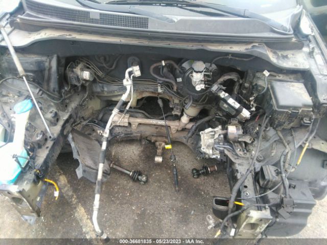 KNDJN2A2XE7058410 KIA Soul Base