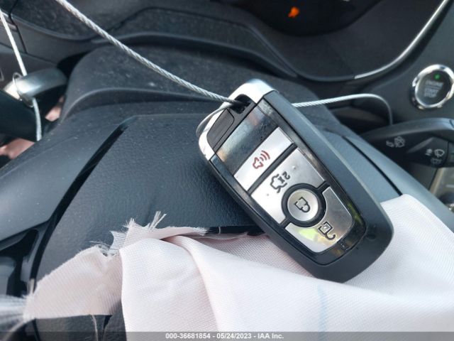 3FA6P0HDXLR164928 Ford FUSION SE