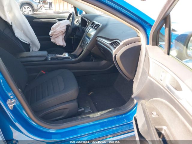 3FA6P0HDXLR164928 Ford FUSION SE