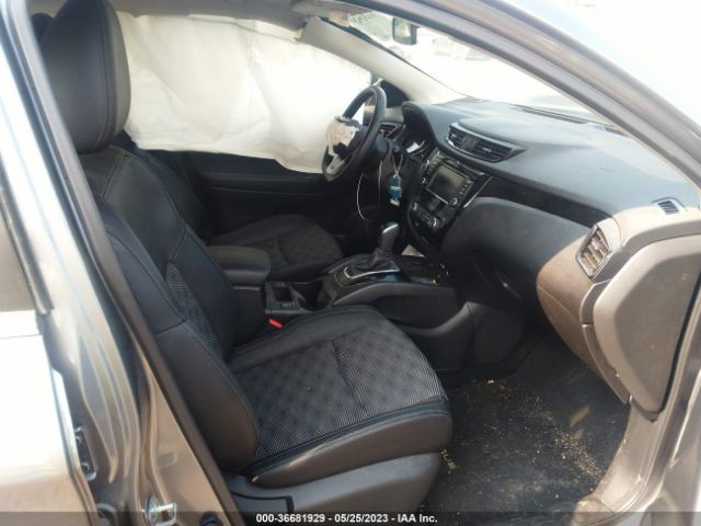 JN1BJ1BW1MW442451 Nissan Rogue Sport Sv