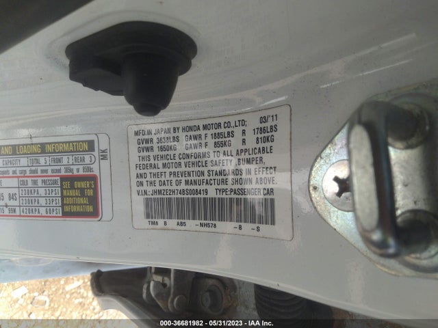 2011 HONDA INSIGHT EX VIN: JHMZE2H74BS008419